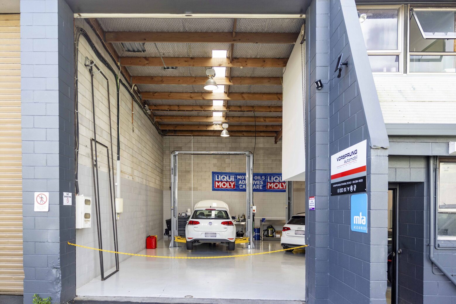 Vorsprung Automobil workshop for Takapuna car drivers