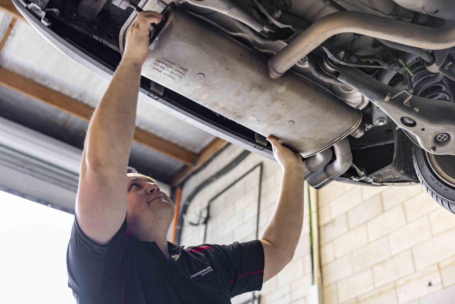 servicing volvo muffler