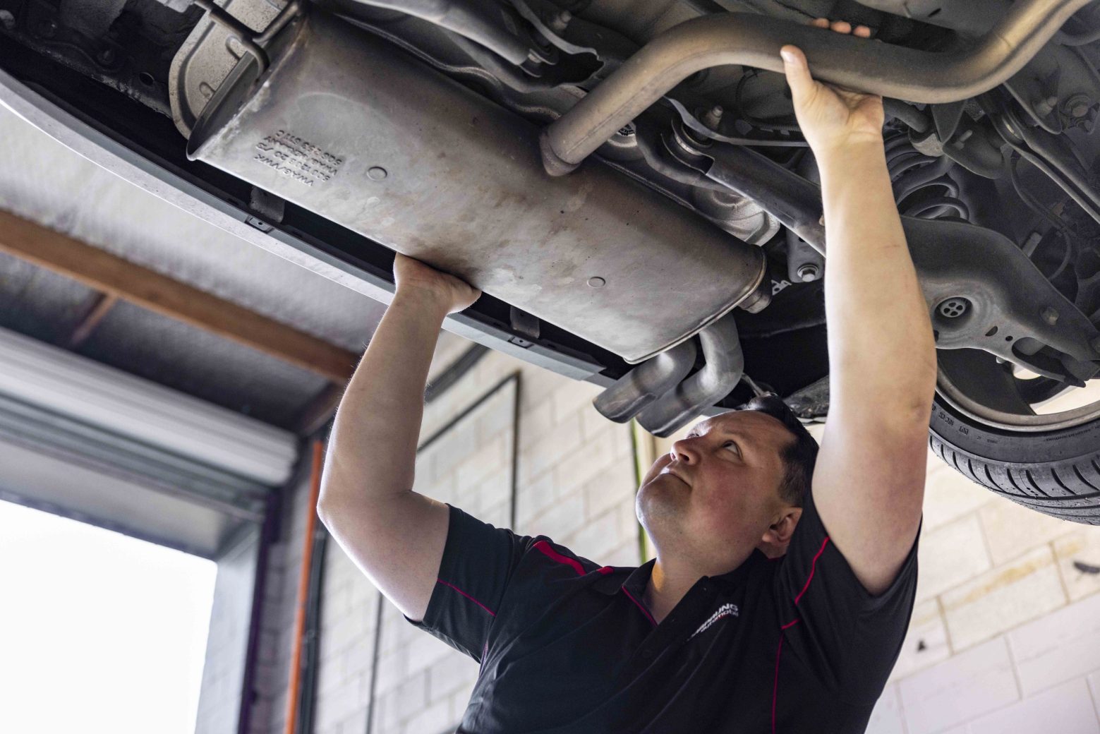 maintaining the exhaust system at vorsprung automobil